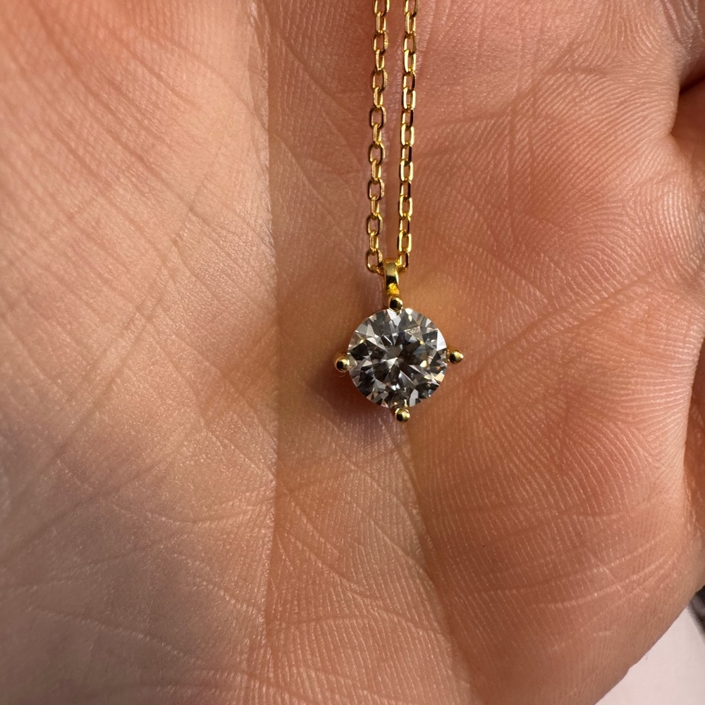 Gold Necklace with moissonite Pendant